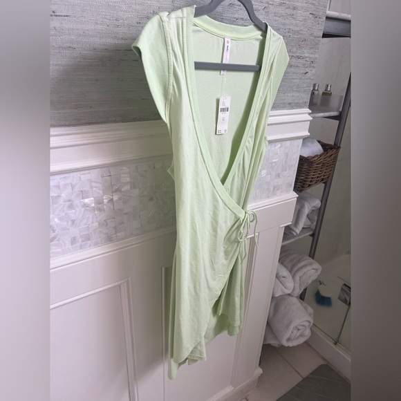 NWT w Flaw Anthropologie daily practice Montauk v-neck dress XS lime green - Picture 7 of 13